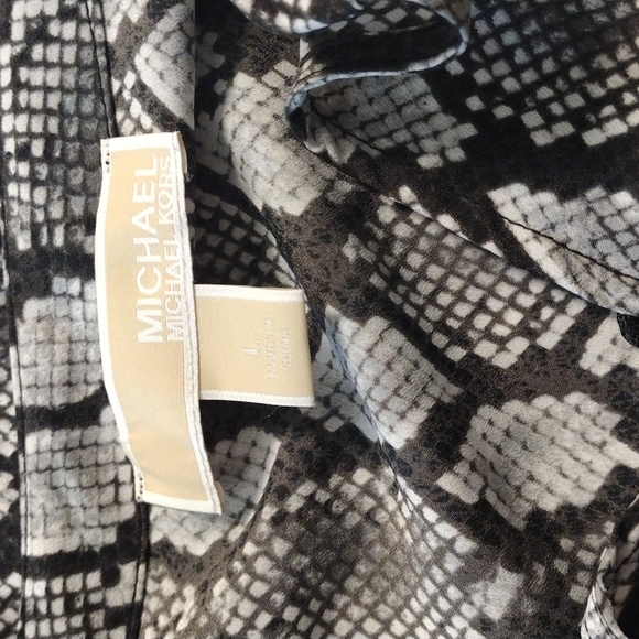 Michael Michael Kors Snake Print Blouse EUC - Picture 5 of 6